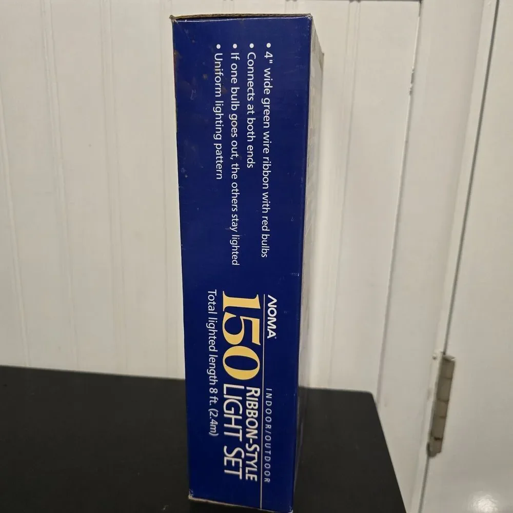 NIB Blue 150‎ Light Set Indoor/Outdoor Ribbon Style Tree Lights